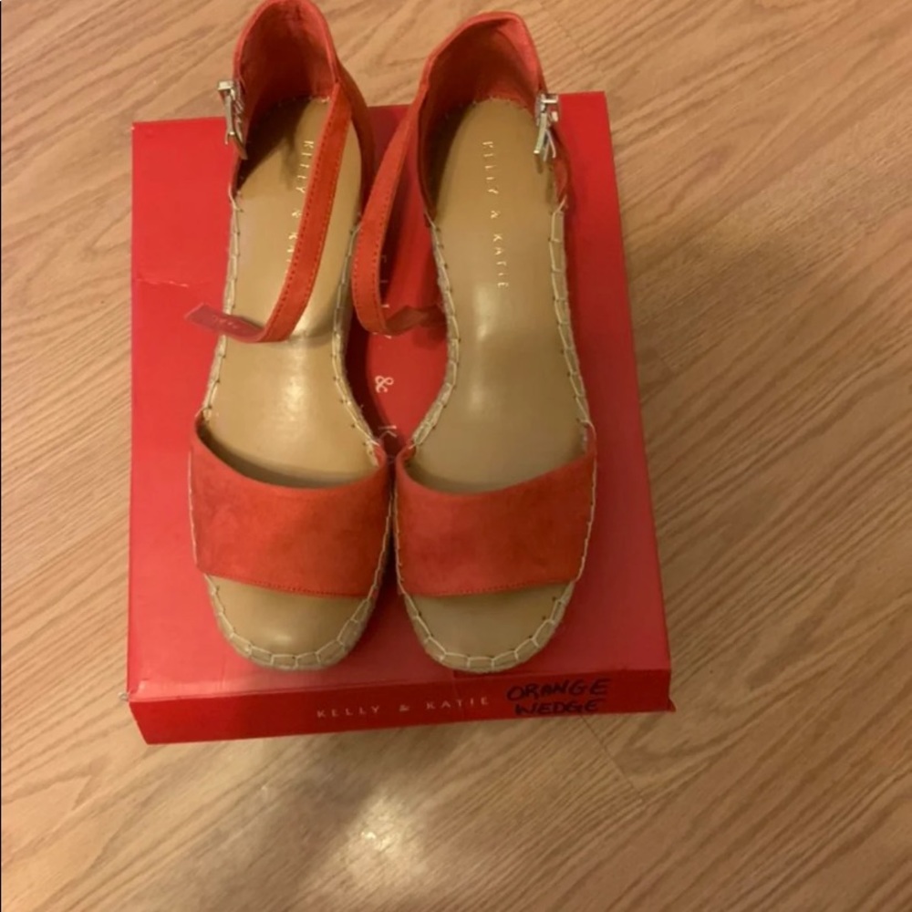Kelly & Katie Wedges NIB 8 1/2